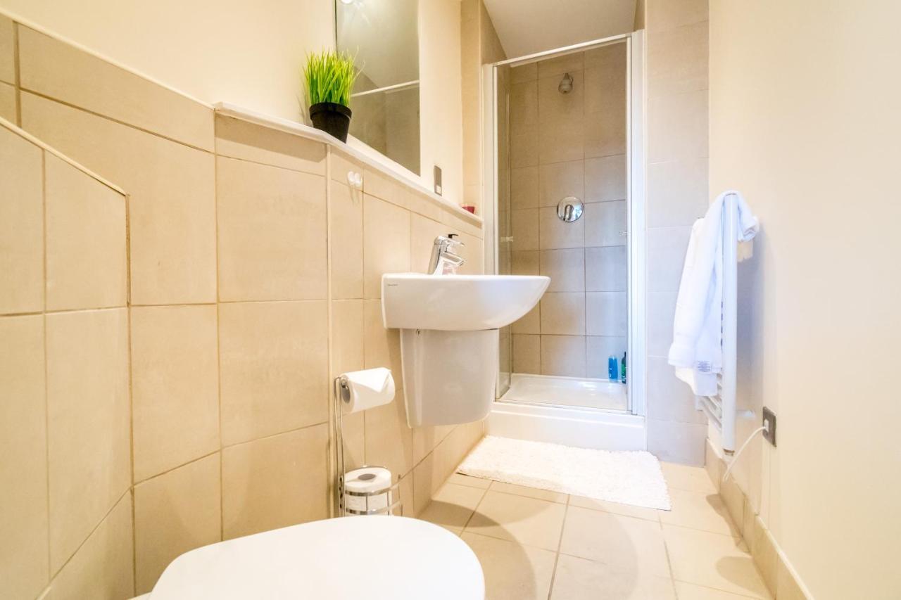 Spacious City 2 Bed, 2 Bath, Free Parking & Wifi Sheffield Esterno foto
